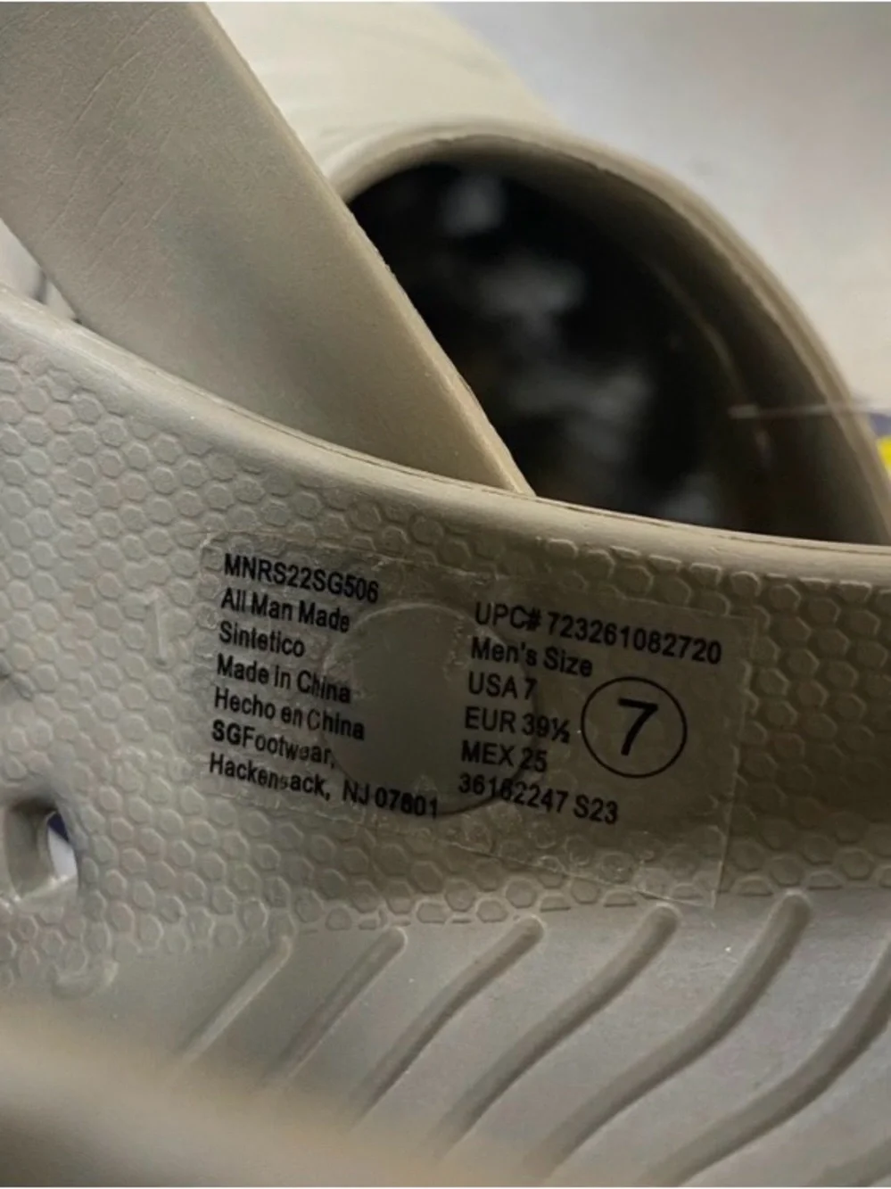 NWT Rugged Shark Men’s Comfort EVA Clog Sandals - Tan - Size 7